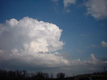image of cumulus congestus clouds